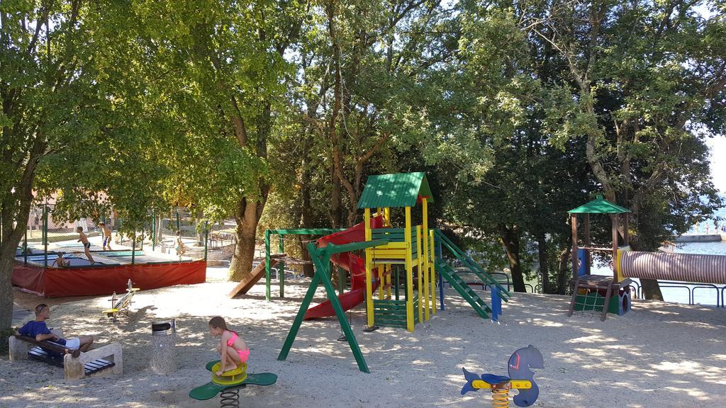 Apartma Alba *